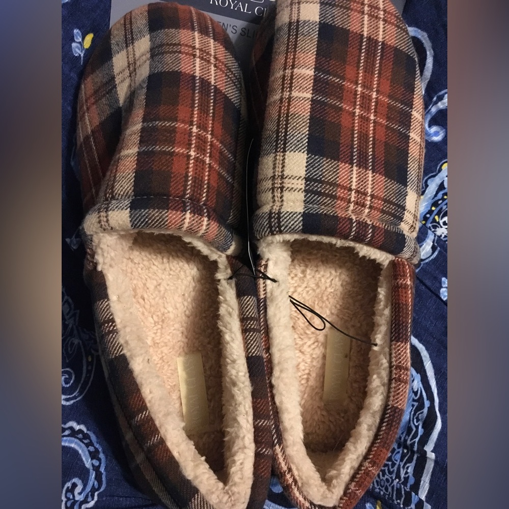 Mens slipper various sizes